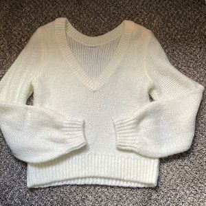 Abercrombie&Fitch White Knitted Crop Sweater